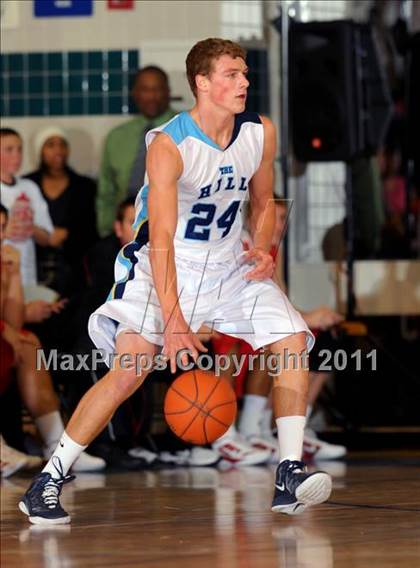 Thumbnail 2 in Mater Dei vs. Foothill (MaxPreps Holiday Classic) photogallery.
