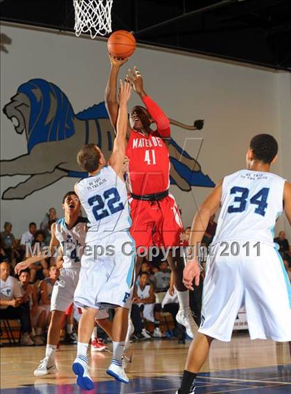 Thumbnail 1 in Mater Dei vs. Foothill (MaxPreps Holiday Classic) photogallery.