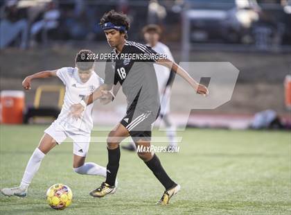 Thumbnail 2 in KIPP Denver Collegiate vs Peak to Peak (CHSAA 3A Quarterfinal) photogallery.