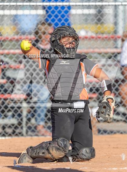 Thumbnail 1 in Hastings vs. Lincoln Northeast photogallery.