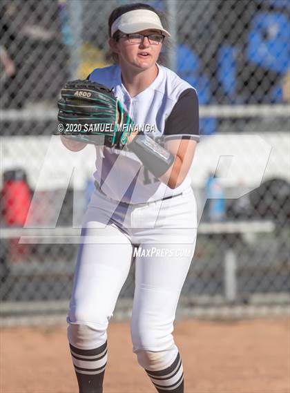Thumbnail 2 in Hastings vs. Lincoln Northeast photogallery.