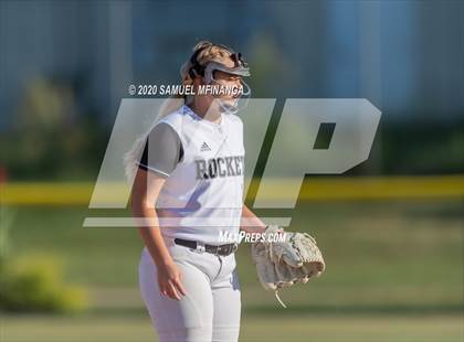 Thumbnail 3 in Hastings vs. Lincoln Northeast photogallery.