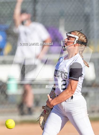 Thumbnail 3 in Hastings vs. Lincoln Northeast photogallery.