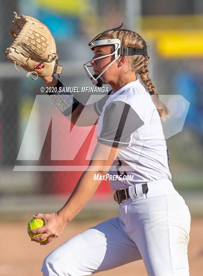 Thumbnail 1 in Hastings vs. Lincoln Northeast photogallery.