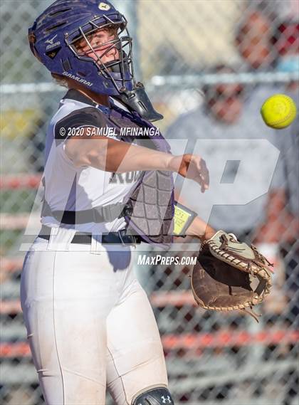 Thumbnail 2 in Hastings vs. Lincoln Northeast photogallery.