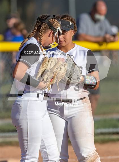 Thumbnail 1 in Hastings vs. Lincoln Northeast photogallery.