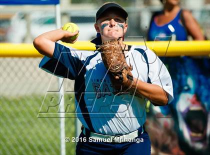 Thumbnail 2 in Gross Catholic vs. North Star photogallery.