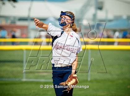 Thumbnail 3 in Gross Catholic vs. North Star photogallery.