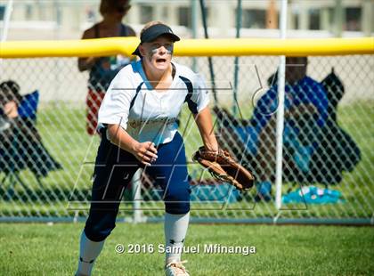 Thumbnail 3 in Gross Catholic vs. North Star photogallery.