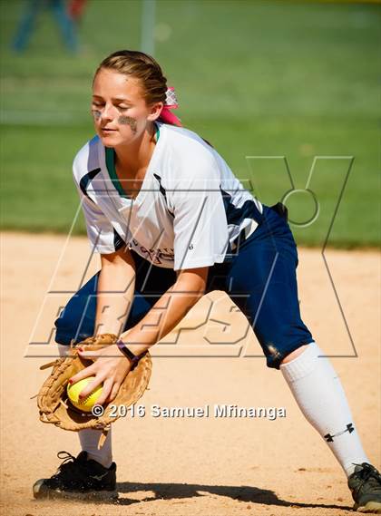Thumbnail 1 in Gross Catholic vs. North Star photogallery.