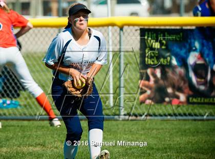Thumbnail 1 in Gross Catholic vs. North Star photogallery.