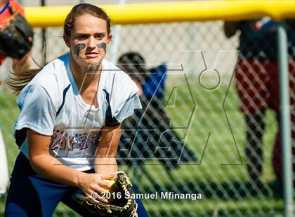 Thumbnail 3 in Gross Catholic vs. North Star photogallery.