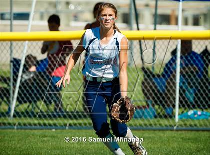 Thumbnail 3 in Gross Catholic vs. North Star photogallery.