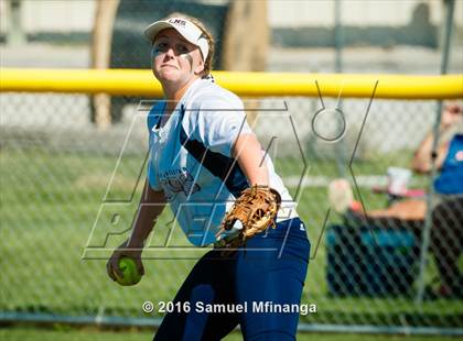 Thumbnail 3 in Gross Catholic vs. North Star photogallery.