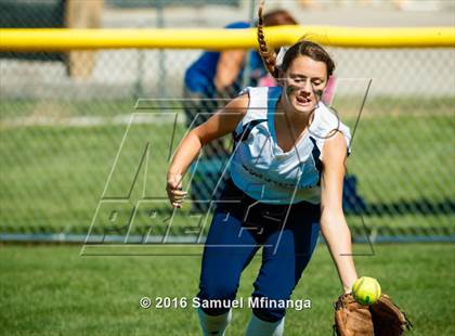 Thumbnail 2 in Gross Catholic vs. North Star photogallery.