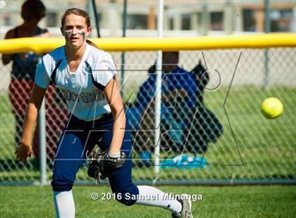 Thumbnail 3 in Gross Catholic vs. North Star photogallery.