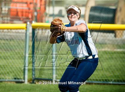 Thumbnail 2 in Gross Catholic vs. North Star photogallery.