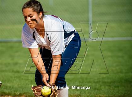 Thumbnail 2 in Gross Catholic vs. North Star photogallery.