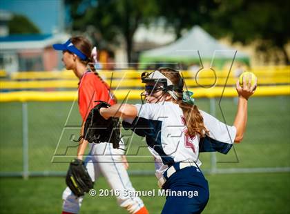 Thumbnail 3 in Gross Catholic vs. North Star photogallery.
