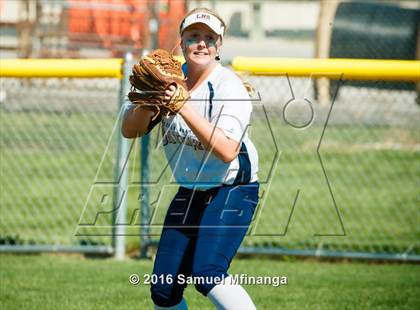 Thumbnail 1 in Gross Catholic vs. North Star photogallery.