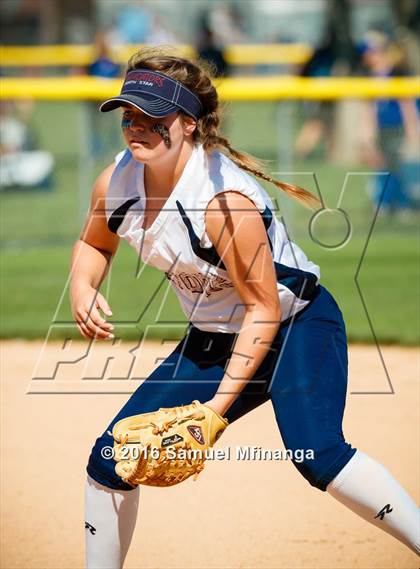 Thumbnail 1 in Gross Catholic vs. North Star photogallery.