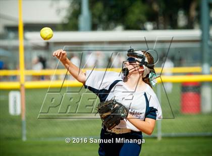 Thumbnail 1 in Gross Catholic vs. North Star photogallery.
