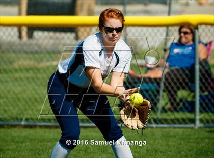 Thumbnail 2 in Gross Catholic vs. North Star photogallery.