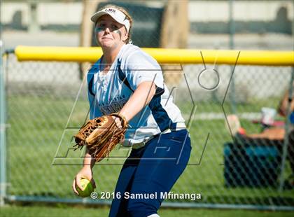 Thumbnail 2 in Gross Catholic vs. North Star photogallery.