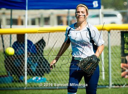 Thumbnail 2 in Gross Catholic vs. North Star photogallery.