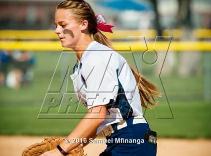 Thumbnail 3 in Gross Catholic vs. North Star photogallery.