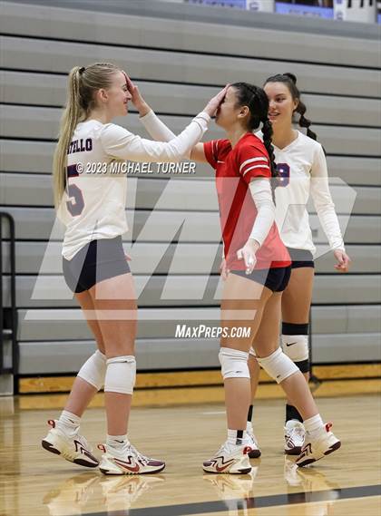 Thumbnail 2 in Pocatello vs Skyline (IHSAA 4A First Round) photogallery.