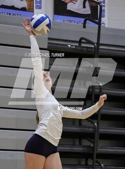 Thumbnail 3 in Pocatello vs Skyline (IHSAA 4A First Round) photogallery.
