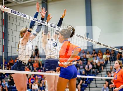 Thumbnail 3 in Grand Oaks vs College Park photogallery.