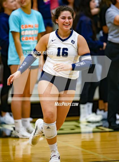 Thumbnail 1 in Grand Oaks vs College Park photogallery.