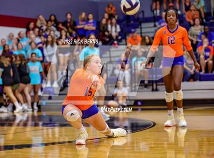 Thumbnail 1 in Grand Oaks vs College Park photogallery.