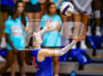 Thumbnail 1 in Grand Oaks vs College Park photogallery.