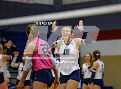 Thumbnail 3 in Grand Oaks vs College Park photogallery.