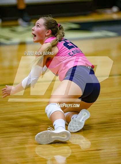 Thumbnail 3 in Grand Oaks vs College Park photogallery.