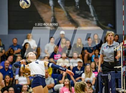 Thumbnail 3 in Grand Oaks vs College Park photogallery.