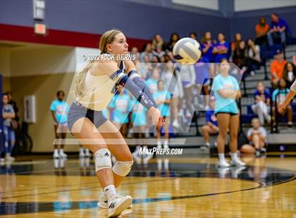 Thumbnail 2 in Grand Oaks vs College Park photogallery.