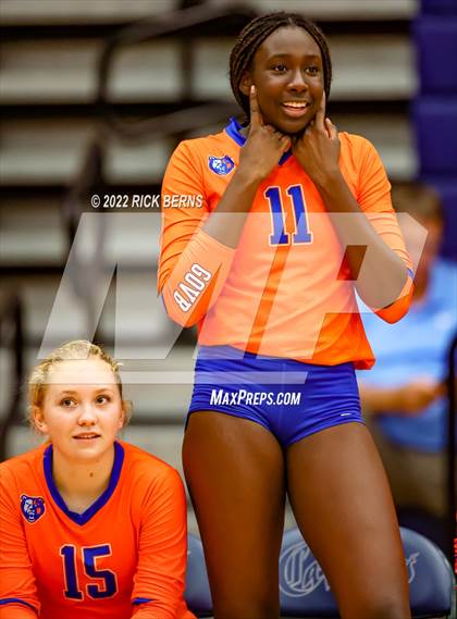 Thumbnail 2 in Grand Oaks vs College Park photogallery.