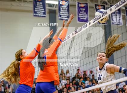 Thumbnail 2 in Grand Oaks vs College Park photogallery.