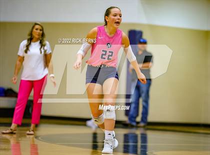 Thumbnail 3 in Grand Oaks vs College Park photogallery.