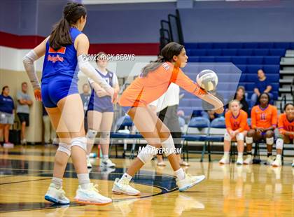 Thumbnail 2 in Grand Oaks vs College Park photogallery.