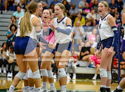 Thumbnail 1 in Grand Oaks vs College Park photogallery.