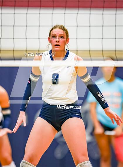 Thumbnail 1 in Grand Oaks vs College Park photogallery.