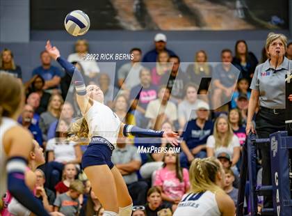 Thumbnail 1 in Grand Oaks vs College Park photogallery.