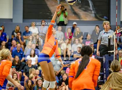 Thumbnail 3 in Grand Oaks vs College Park photogallery.