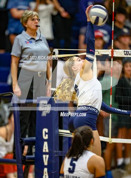 Thumbnail 1 in Grand Oaks vs College Park photogallery.