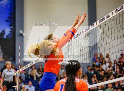 Thumbnail 1 in Grand Oaks vs College Park photogallery.